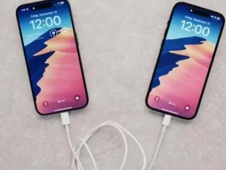 富阳苹果15维修店分享iPhone15可以给安卓充电吗 